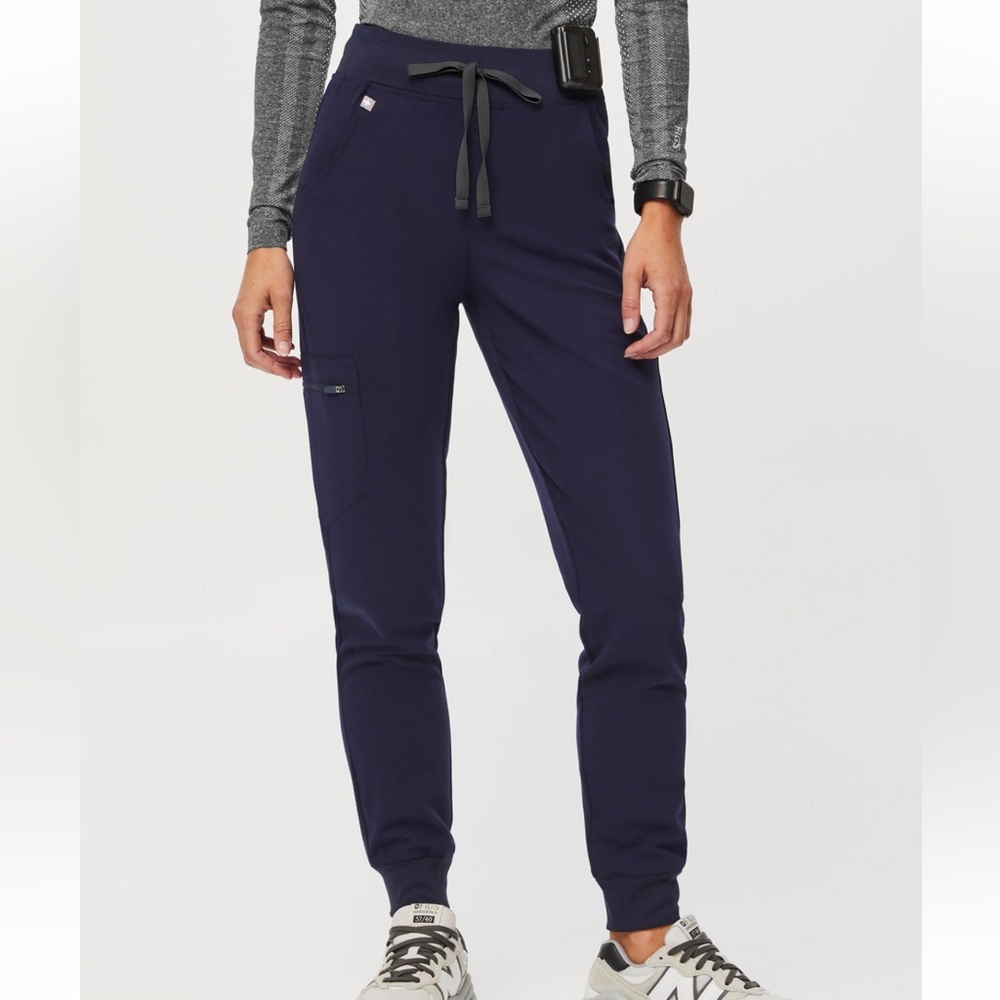 Figs navy Zamora jogger scrub pants size S